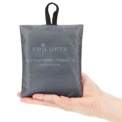 FRILUFTS MICROFIBRE TOWEL - Reisehandtuch Rot -Frilufts Angebote Store 5637686095 d microfibre towel frilufts 24